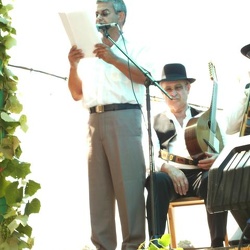 Pregón a cargo del Sr, Don Miguel Ángel Ramírez Alonso, acompañado por la actuación de diversas agrupaciones folklóricas y del S